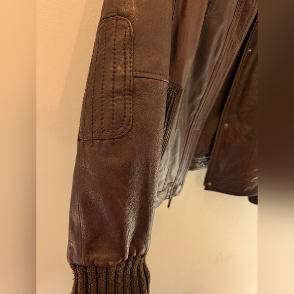 Eddie Bauer leather bomber jacket - Picture 7 of 14